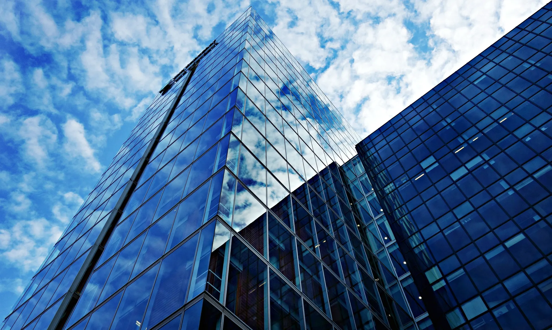 Sky Tower si cladiri de birouri din nordul Bucurestiului